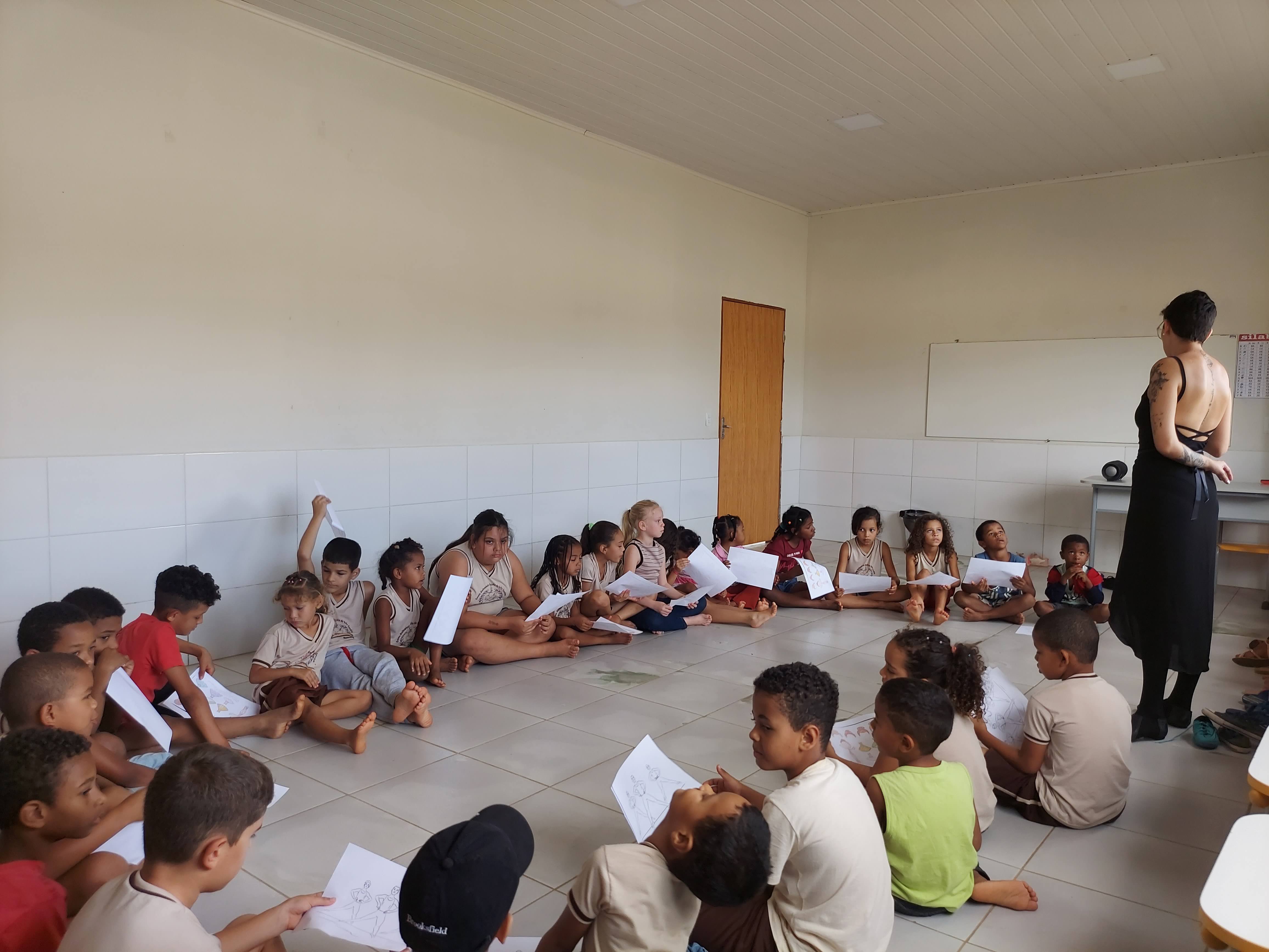 Aula de Ballet - Escola Quilombola Egídio de Brito Gondim
